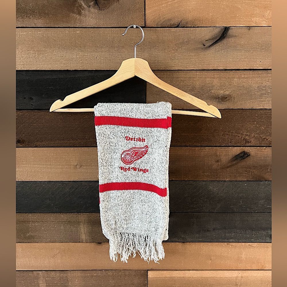 Vintage Detroit Red Wings NHL Hockey Embroidered Knit Scarf